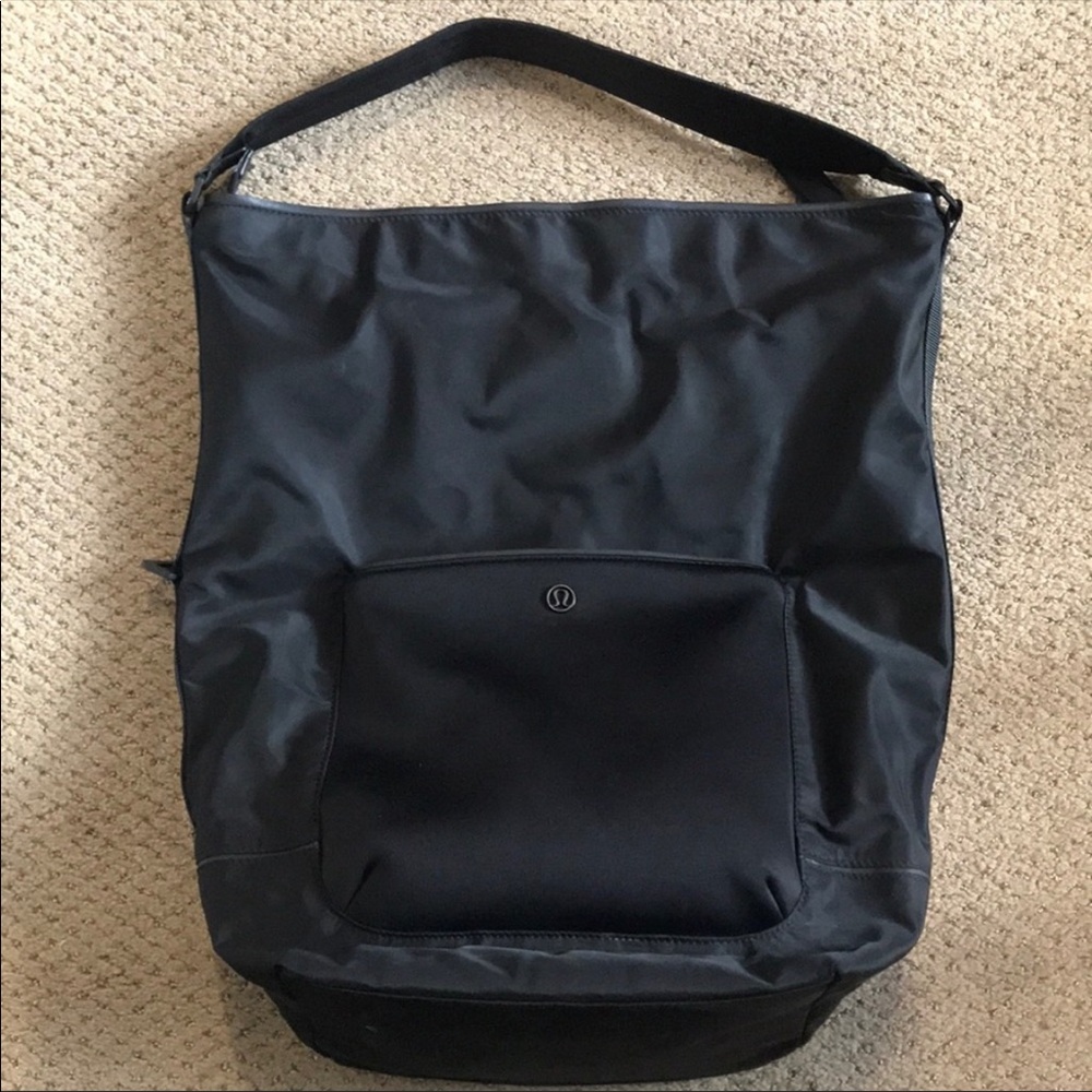 Lululemon ’All Set’ nylon hobo laptop bag